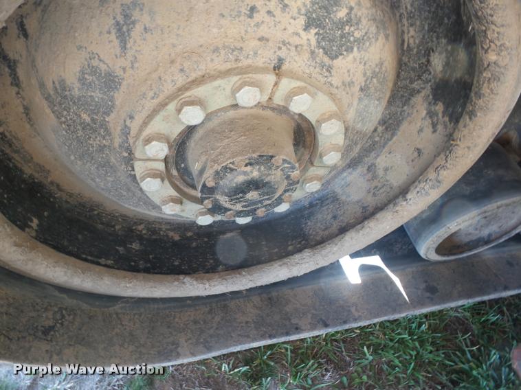 image for item J8689 2006 Lexion 585R RWA combine