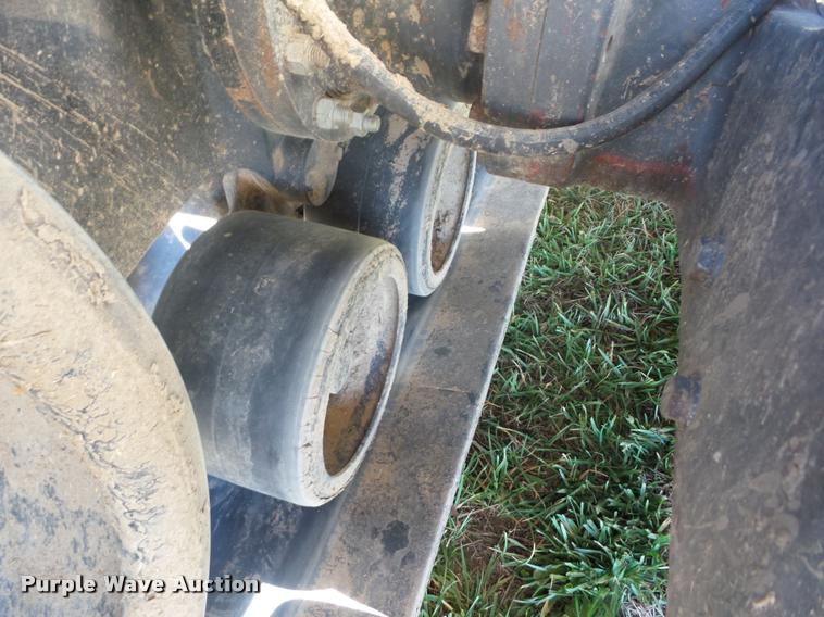 image for item J8689 2006 Lexion 585R RWA combine