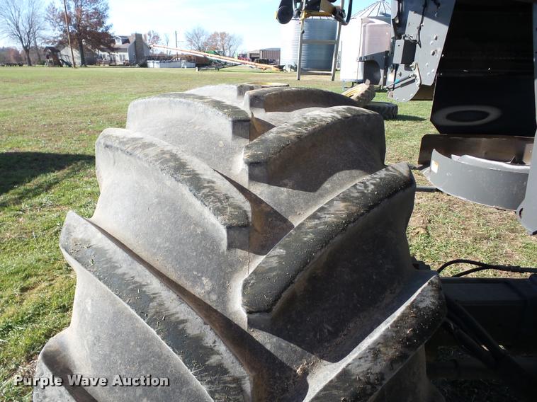 image for item J8689 2006 Lexion 585R RWA combine