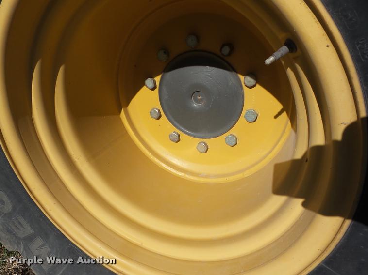 image for item J8689 2006 Lexion 585R RWA combine