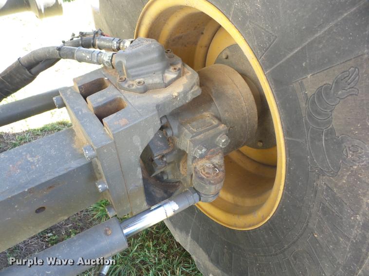 image for item J8689 2006 Lexion 585R RWA combine