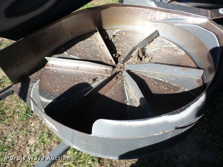 image for item J8689 2006 Lexion 585R RWA combine