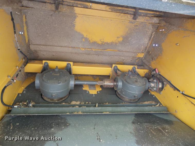 image for item J8689 2006 Lexion 585R RWA combine