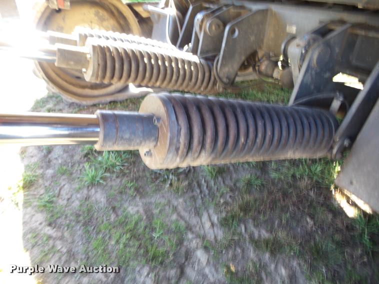 image for item J8689 2006 Lexion 585R RWA combine