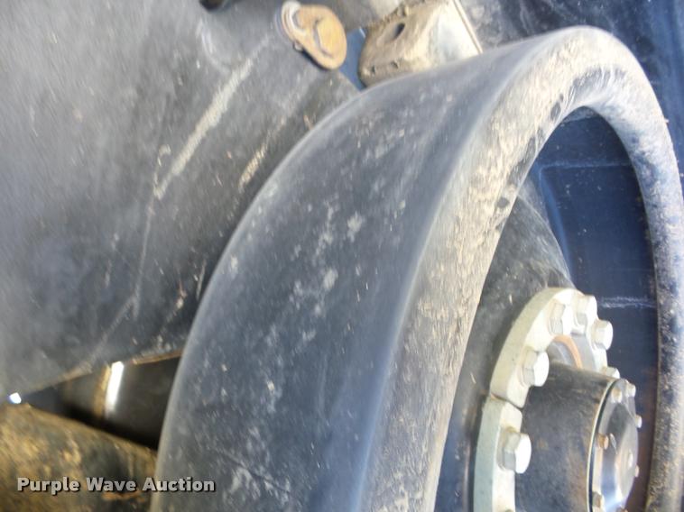 image for item J8689 2006 Lexion 585R RWA combine