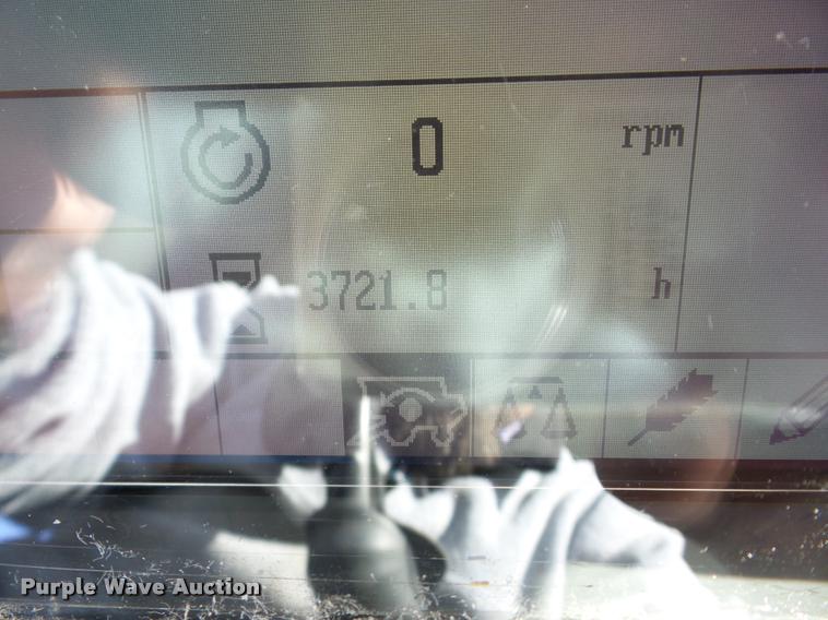 image for item J8689 2006 Lexion 585R RWA combine