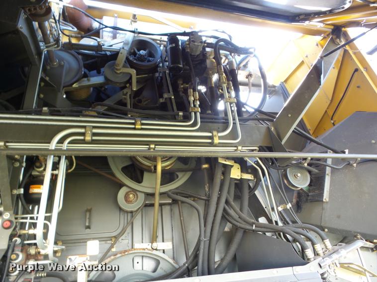 image for item J8689 2006 Lexion 585R RWA combine