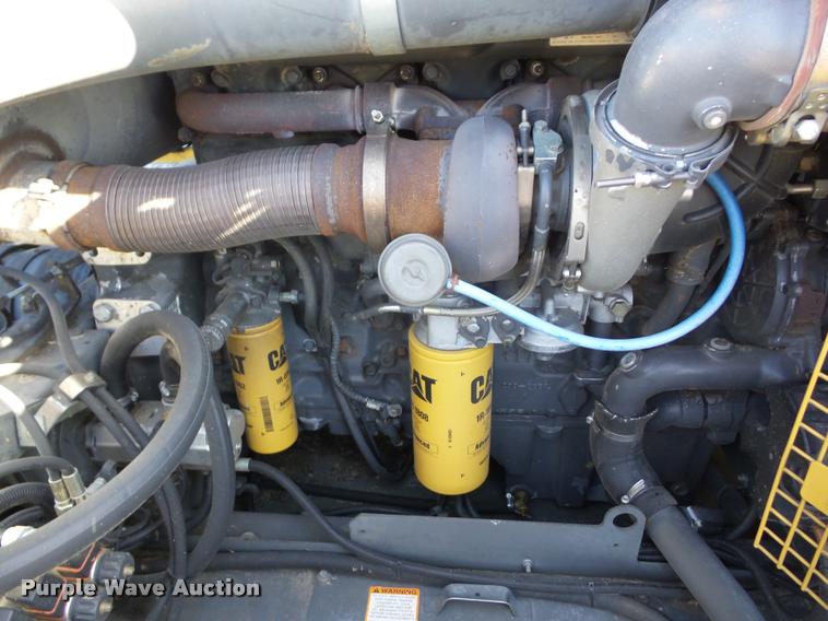 image for item J8689 2006 Lexion 585R RWA combine