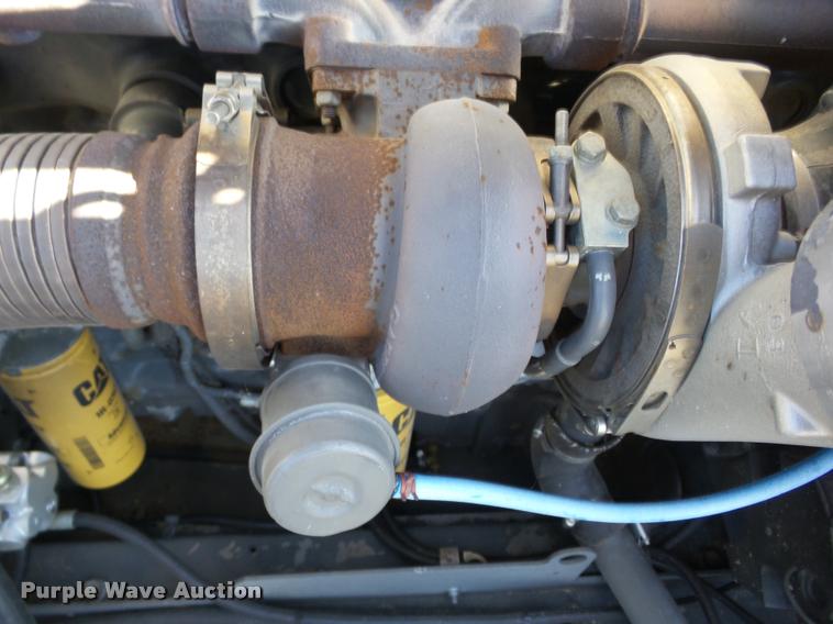 image for item J8689 2006 Lexion 585R RWA combine