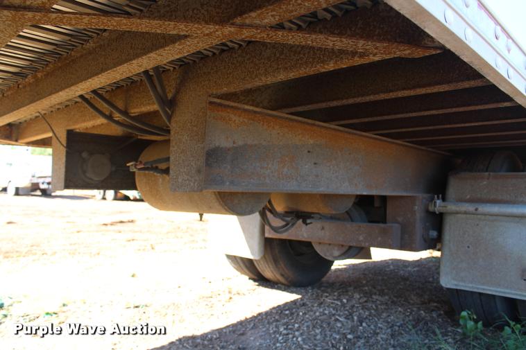 image for item K1942 2004 Wilkens OK2PA26DCES2 live bottom, walking floor trailer