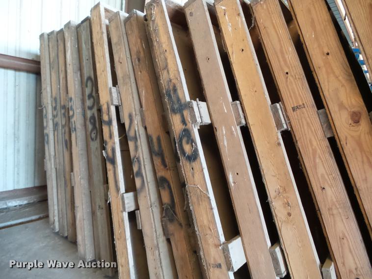 image for item K3417 Shop built grain storage bin