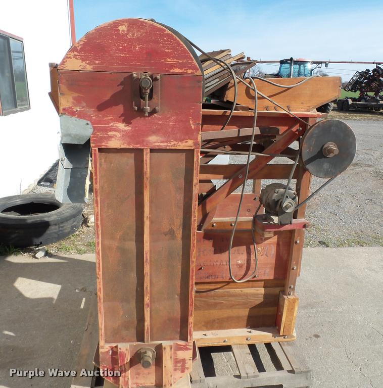 image for item K3418 Clipper 2B seed cleaner