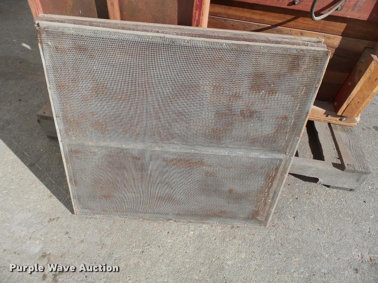 image for item K3418 Clipper 2B seed cleaner