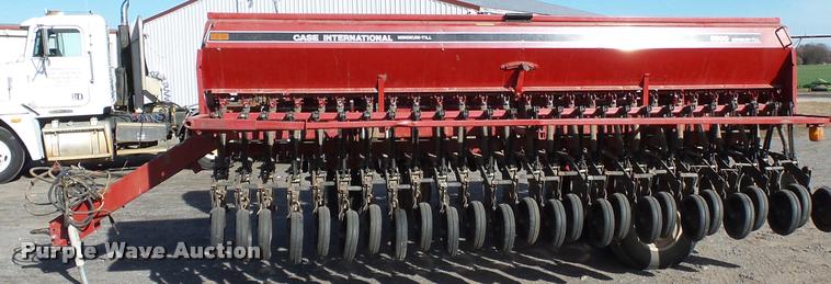 image for item K3424 Case IH minimum-till grain drill