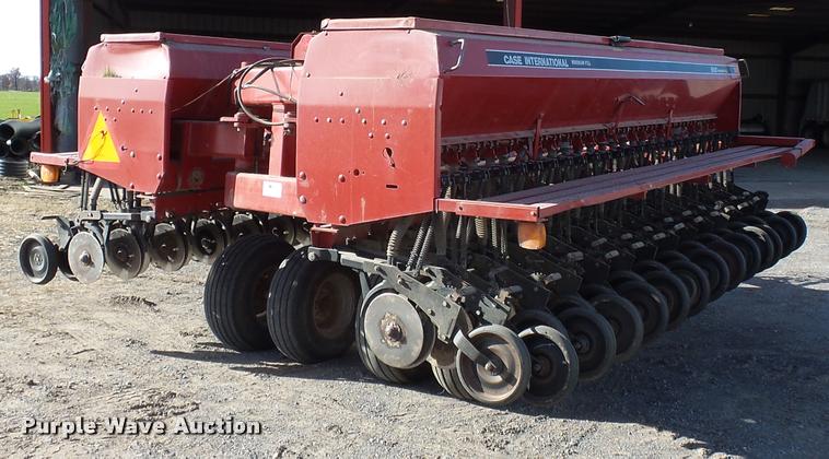 image for item K3424 Case IH minimum-till grain drill
