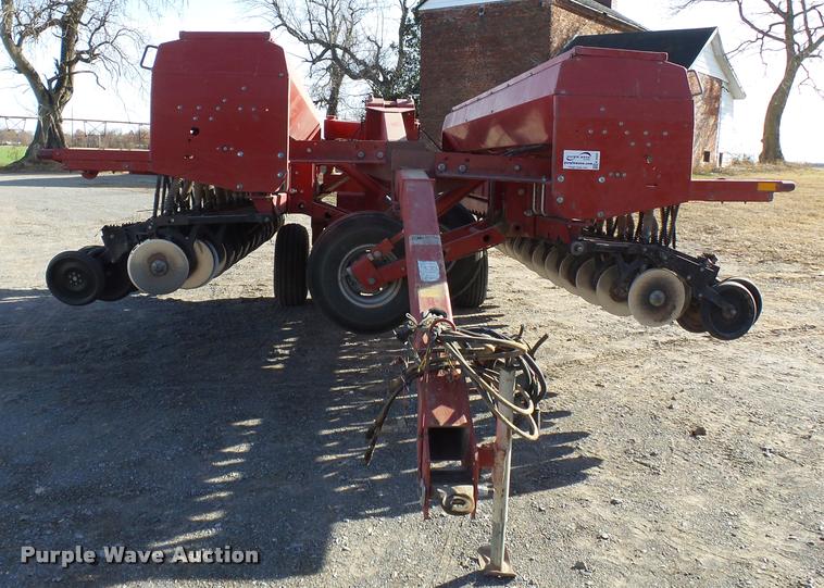 image for item K3424 Case IH minimum-till grain drill