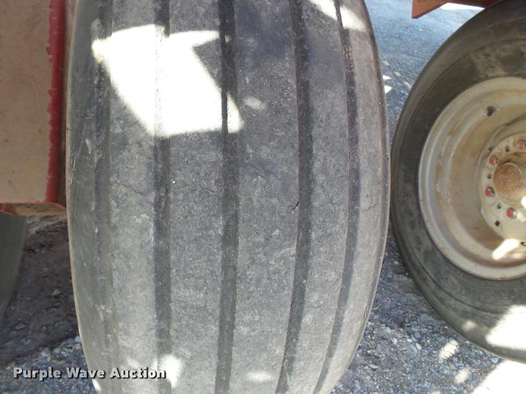 image for item K3424 Case IH minimum-till grain drill