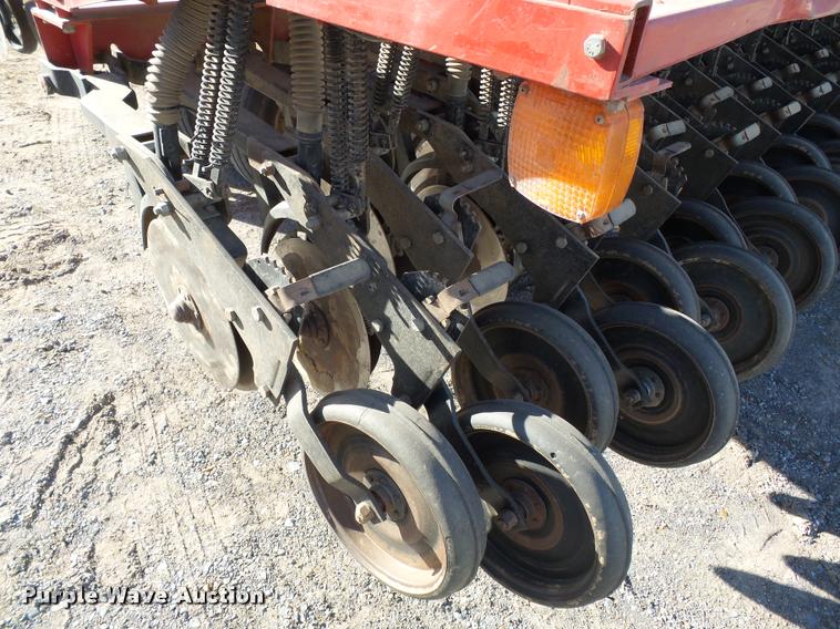 image for item K3424 Case IH minimum-till grain drill