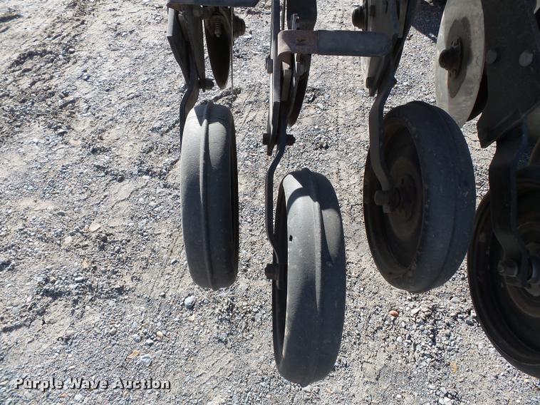 image for item K3424 Case IH minimum-till grain drill