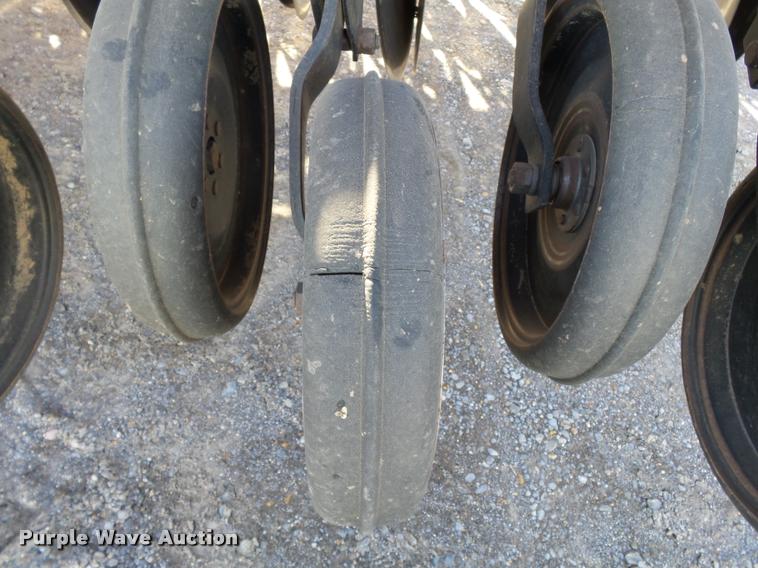 image for item K3424 Case IH minimum-till grain drill