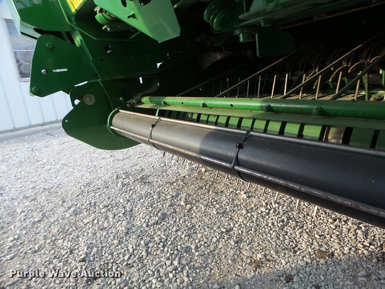 image for item K5524 2013 John Deere 569 Premium round baler