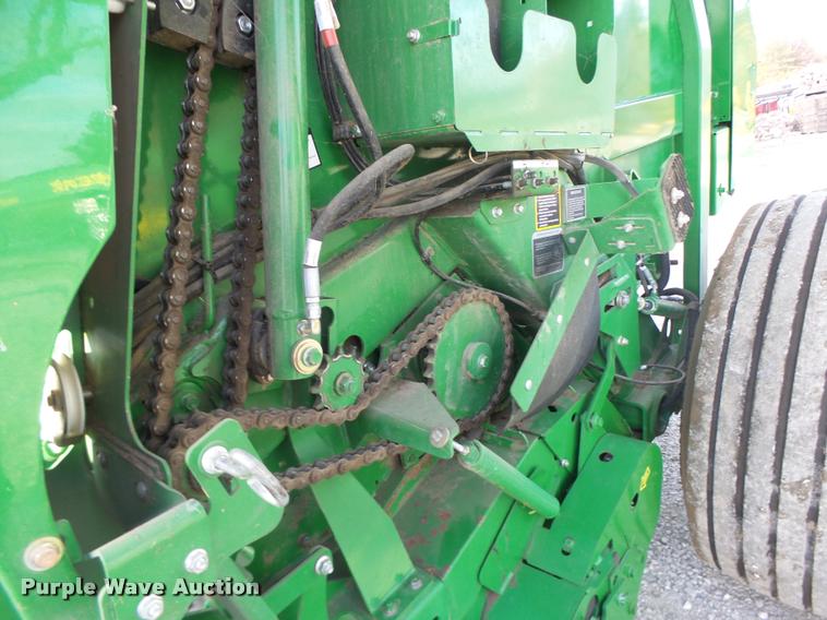 image for item K5524 2013 John Deere 569 Premium round baler