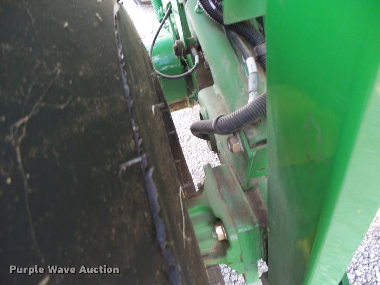 image for item K5524 2013 John Deere 569 Premium round baler