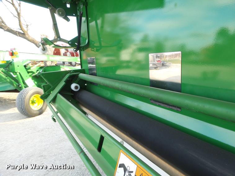 image for item K5524 2013 John Deere 569 Premium round baler