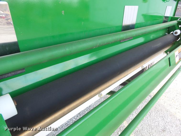 image for item K5524 2013 John Deere 569 Premium round baler