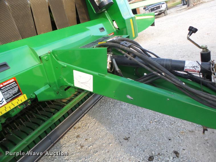 image for item K5524 2013 John Deere 569 Premium round baler