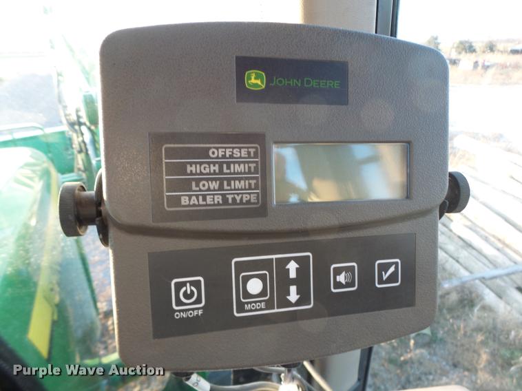 image for item K5524 2013 John Deere 569 Premium round baler