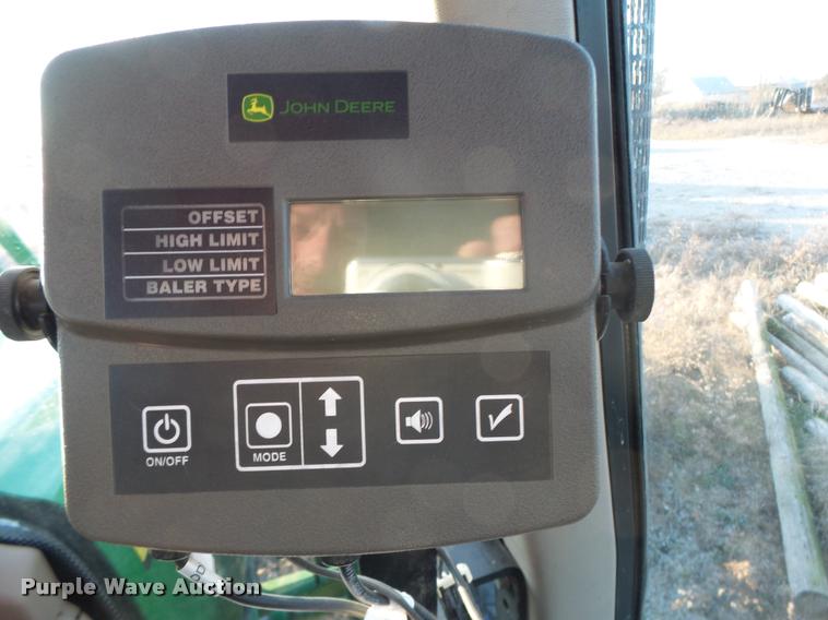 image for item K5524 2013 John Deere 569 Premium round baler