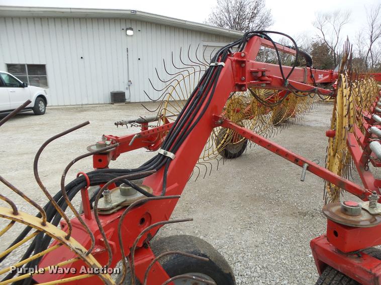 image for item K5529 Tonutti V20 hay rake