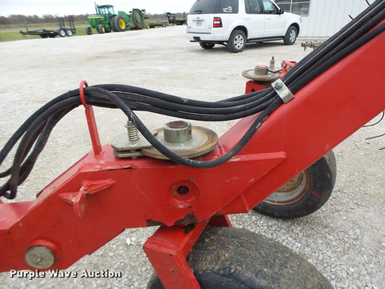 image for item K5529 Tonutti V20 hay rake