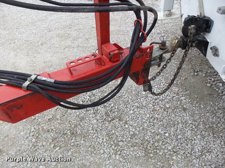 image for item K5529 Tonutti V20 hay rake