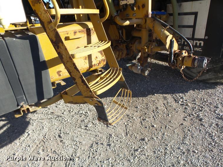 image for item K5531 1999 Ag-Chem TerraGator 8103 self-propelled sprayer