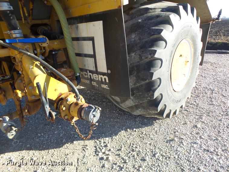 image for item K5531 1999 Ag-Chem TerraGator 8103 self-propelled sprayer