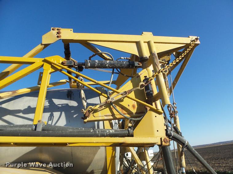 image for item K5531 1999 Ag-Chem TerraGator 8103 self-propelled sprayer