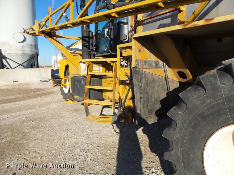 image for item K5531 1999 Ag-Chem TerraGator 8103 self-propelled sprayer