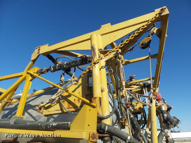 image for item K5531 1999 Ag-Chem TerraGator 8103 self-propelled sprayer