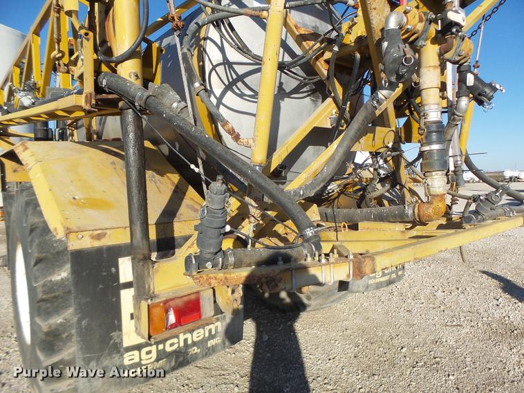 image for item K5531 1999 Ag-Chem TerraGator 8103 self-propelled sprayer