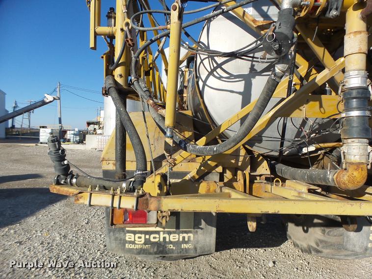 image for item K5531 1999 Ag-Chem TerraGator 8103 self-propelled sprayer