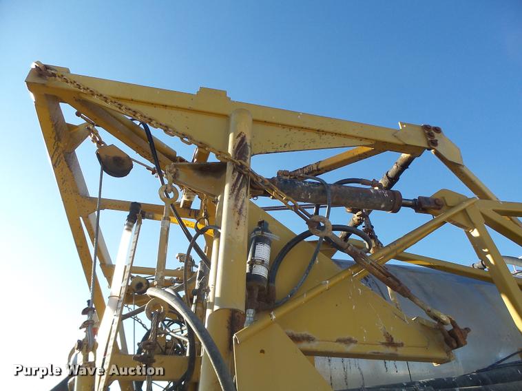 image for item K5531 1999 Ag-Chem TerraGator 8103 self-propelled sprayer