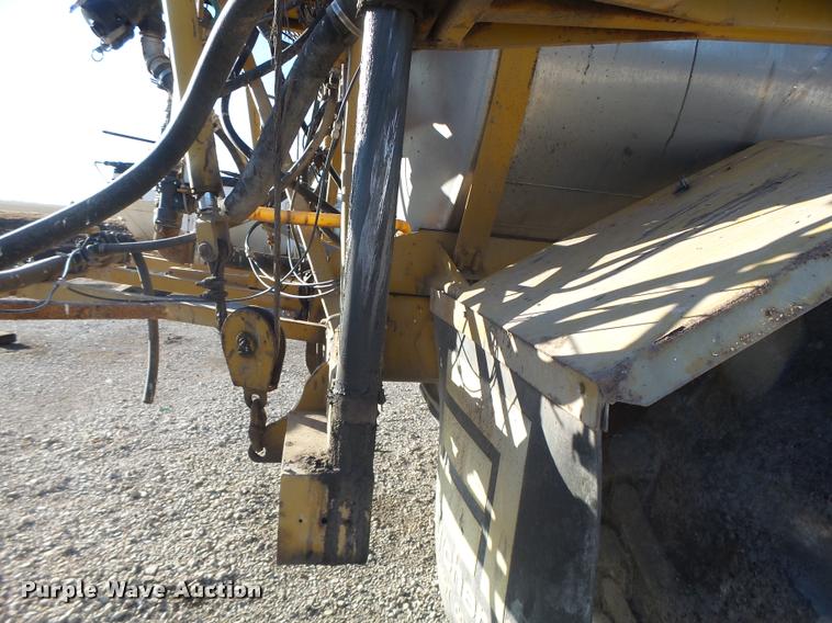 image for item K5531 1999 Ag-Chem TerraGator 8103 self-propelled sprayer