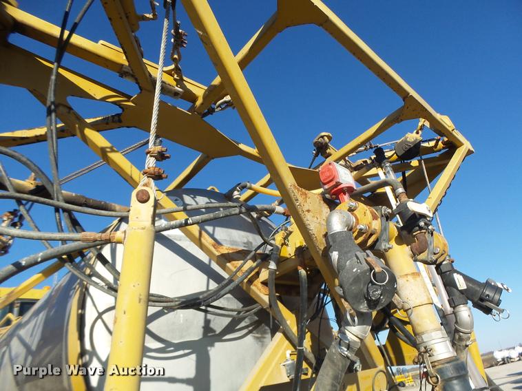 image for item K5531 1999 Ag-Chem TerraGator 8103 self-propelled sprayer