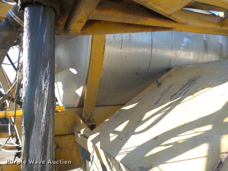 image for item K5531 1999 Ag-Chem TerraGator 8103 self-propelled sprayer