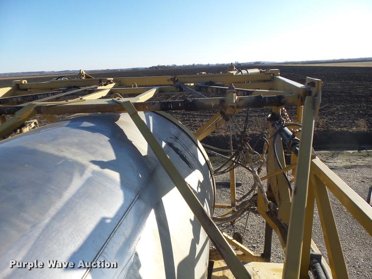 image for item K5531 1999 Ag-Chem TerraGator 8103 self-propelled sprayer