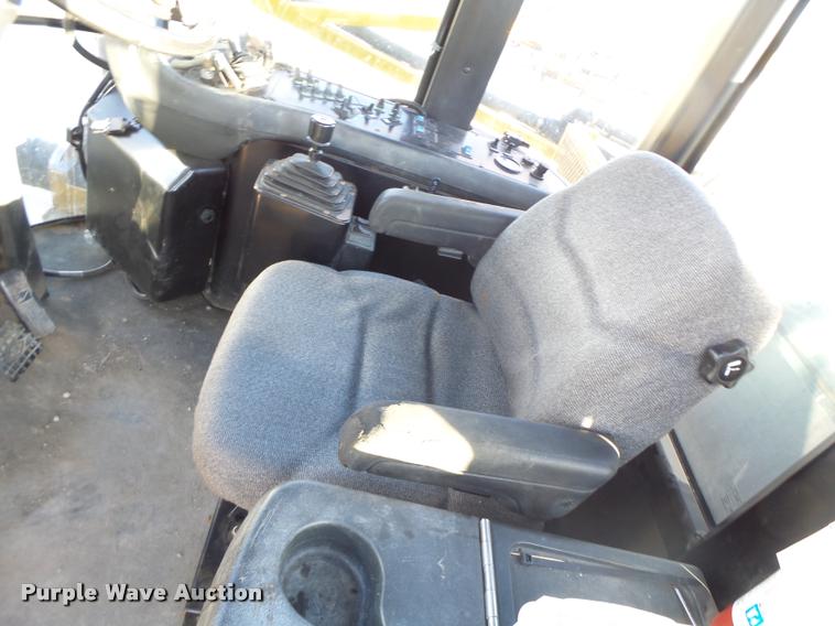 image for item K5531 1999 Ag-Chem TerraGator 8103 self-propelled sprayer