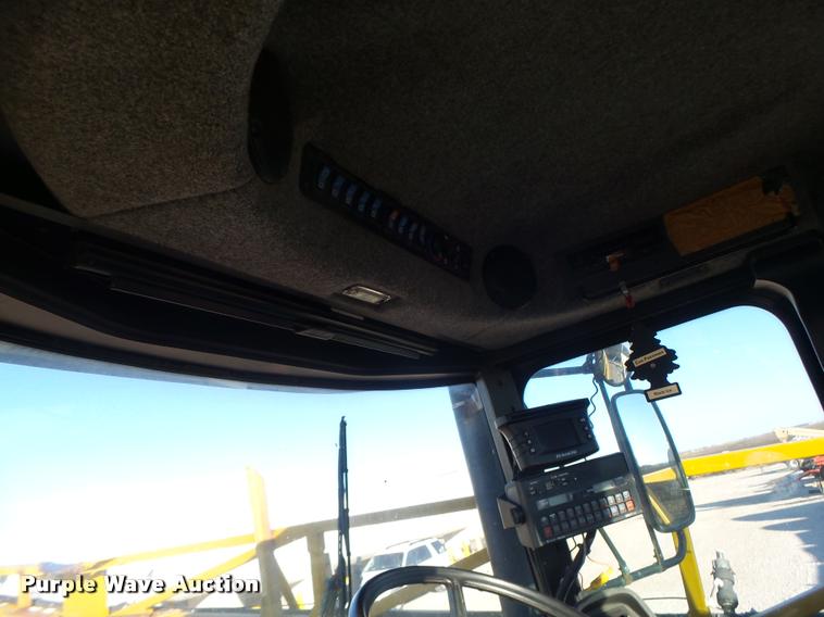 image for item K5531 1999 Ag-Chem TerraGator 8103 self-propelled sprayer