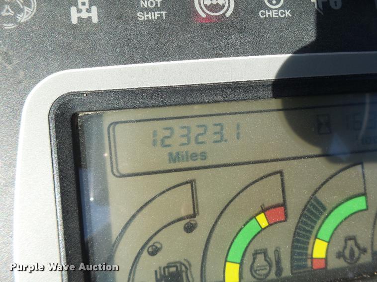 image for item K5531 1999 Ag-Chem TerraGator 8103 self-propelled sprayer